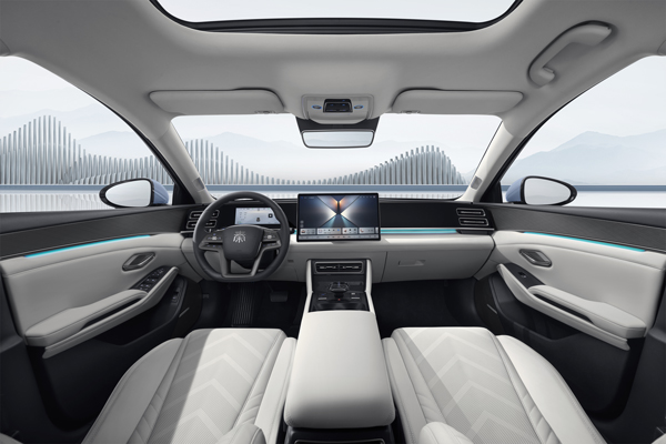 秦L DM-i智駕版震撼上市 秦L DM-i智駕版震撼上市