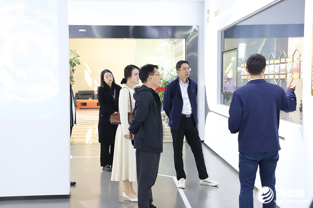 廈鎢新能:新能源材料年銷量超10萬噸 已切入固態(tài)電池材料賽道 廈鎢新能:新能源材料年銷量超10萬噸 已切入固態(tài)電池材料賽道