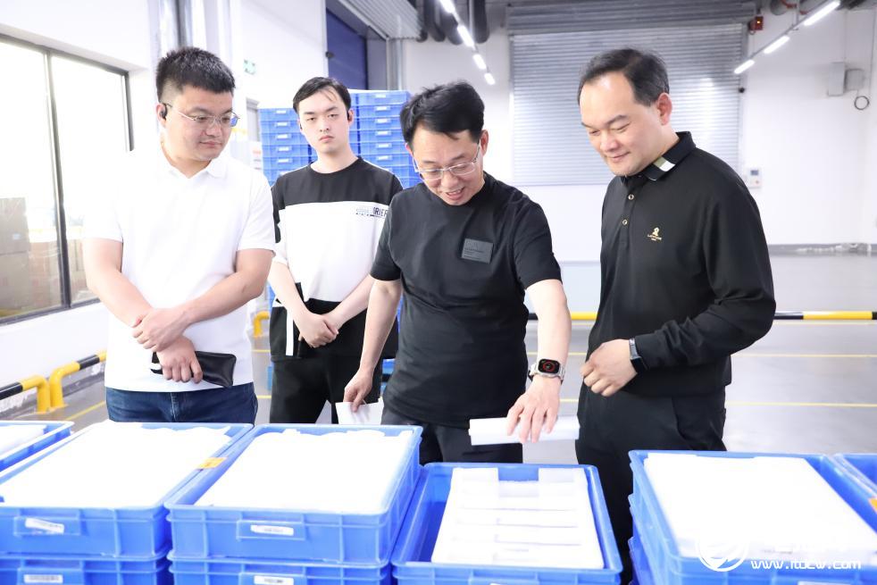 華霆?jiǎng)恿?動(dòng)力電池,電池PACK 華霆?jiǎng)恿?動(dòng)力電池,電池PACK