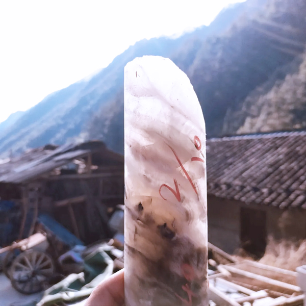 毛陽螢石礦巖心 圖片來源：浙礦集團