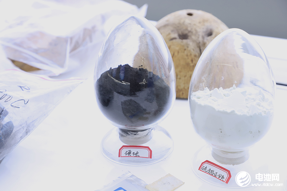 中國電池新能源產(chǎn)業(yè)鏈調(diào)研采訪團(廣東站)一行到訪博鈉新能源 中國電池新能源產(chǎn)業(yè)鏈調(diào)研采訪團(廣東站)一行到訪博鈉新能源