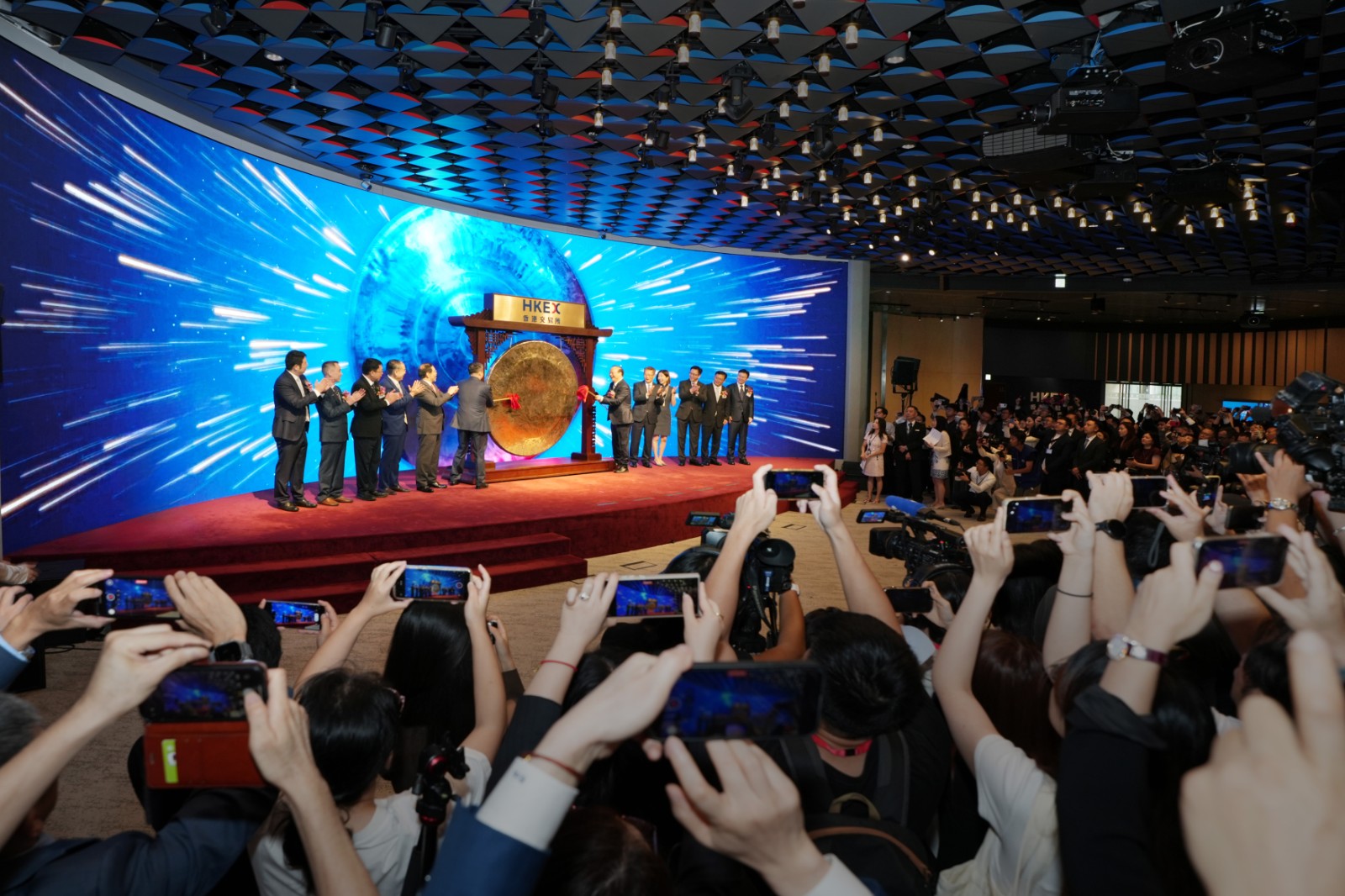 一場港股IPO,要集結(jié)動力電池TOP10?