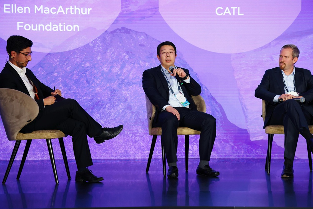 全球能源循環(huán)計(jì)劃亮相慕尼黑 寧德時(shí)代/寶馬/奔馳/巴斯夫共話汽車產(chǎn)業(yè)綠色變革