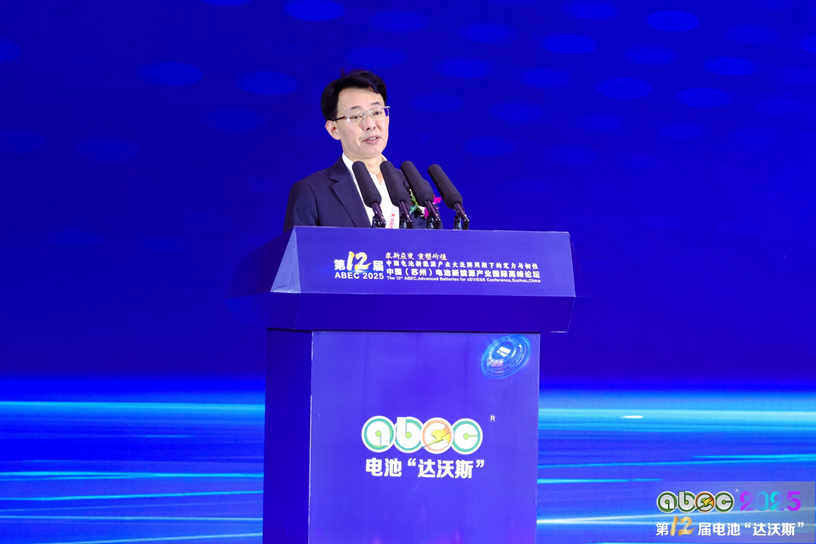 于清教:鍛造電池產(chǎn)業(yè)“韌性” 搏擊新能源“長空”